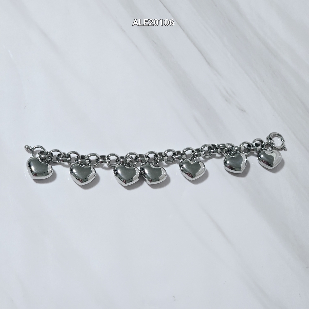 Stainless steel Silver Heart Charm Bracelet - Picture 2 of 3